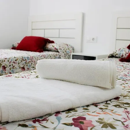 Будинок відпочинку Casa Luzdimar 2 *